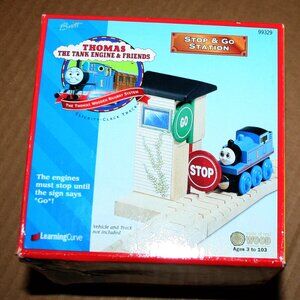 Vtg Thomas The Train & Friends Stop and Go Station Wood Clickity Clack (1999)